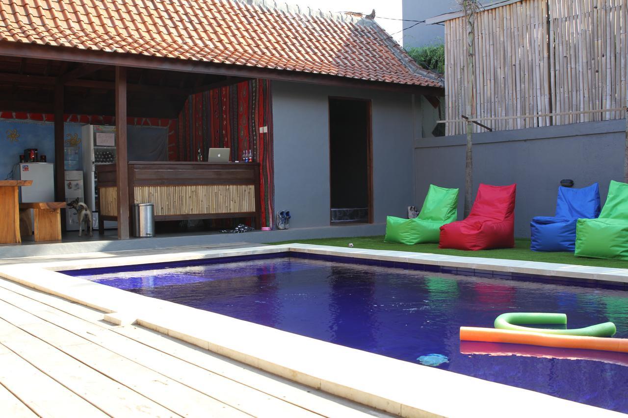 The Tipsy Gypsy Hostel Canggu  Luaran gambar